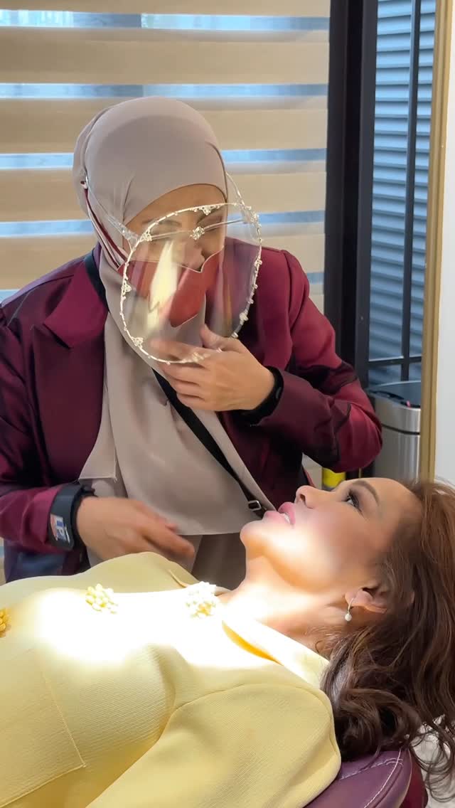 Masyq Allah Tabarakallah
.
Kalau bunda @corla_2 udah yah begini orangnya , cuek centil dan apa adanya .. bikjn gemes yah wkwkwk ngakak terus ..
