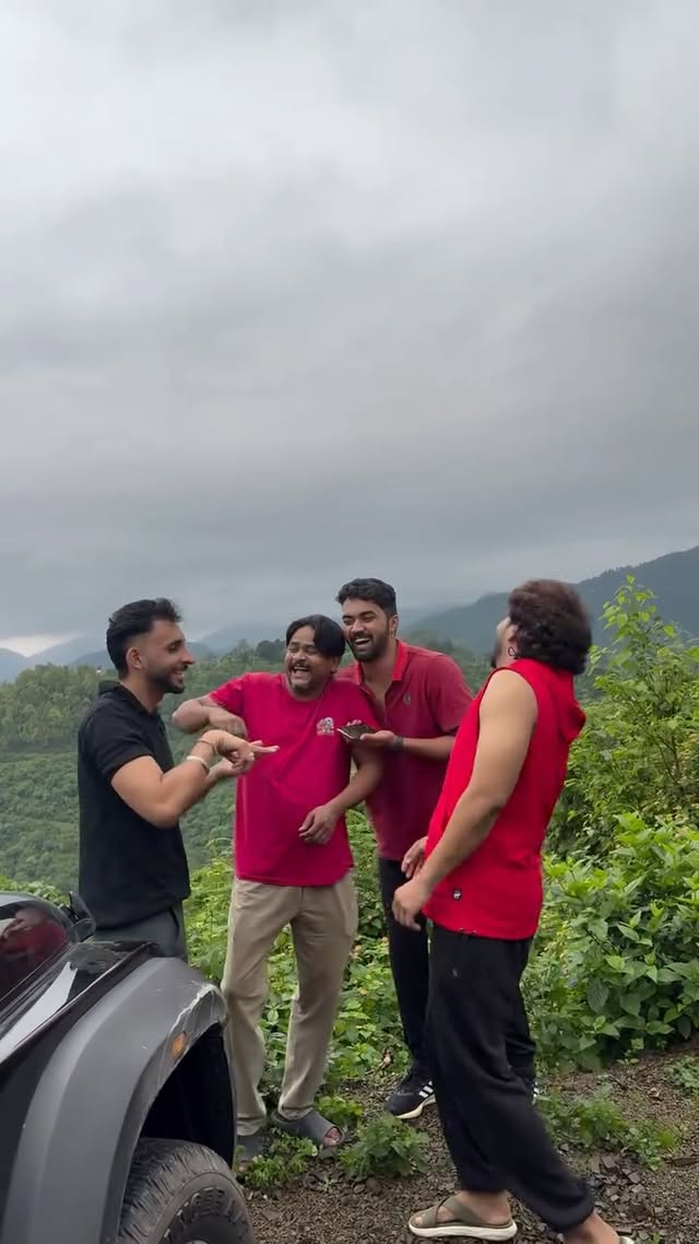 #reels #instagram #reelsinstagram #trendingreels #trending #viral #haaye_daaru #ghungrootootjavega❤️❤️ #bam #bambhole