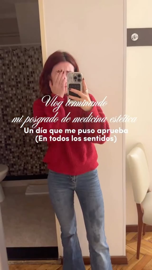 Después de 12 horas de viaje, apuntes empapados, panza revuelta y nervios extremos: aprobe uno de los posgrados de medicina estética que curse en 2023🩷
Estoy muy feliz por lo que se viene:
En agosto abro oficialmente mi consultorio en Alvear como médica estética.
Se vienen nuevos lanzamientos en Wsabi Skin.
Y al fin voy a poder volver a estar presente por acá, que tuve que abandonar esta cuenta por semanas y tengo muchísimo contenido que les va a encantar!
Gracias por apoyarme, incluso en el caos.🥹
Estoy muy contenta 🥹🩷
