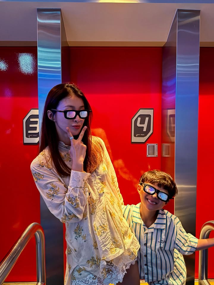 ๋์ฆ๋๋๋ ๋์งธ๋ โจ๐คฉ๐
ํ๋ฆฌ์ฐ๋ ์คํ๋์คโค๏ธโค๏ธโค๏ธ
์ค๊ฐ์ ์ ๊น ๋น๋์์ ๋๋ฌด ์์ํ๊ณ ๐
์ ์ค์ด ์ค๋ต๋จน๋ค๊ฐ ์ด๋นจ ๋น ์ง๊ฑฐ์์ฃ ??????????๐ฑ๐ฑ๐ฆทใ
ใ
ใ
ใ
ใ
ใ
์์์์ ์ธ๋ผํํํ
ํ๊ทธํ๋ ค๋ค ์คํจํ๊ฑฐ..๋๋ฌด ์์ฌํด์ ๊ท์ฝ๊ณ ใ
์ ์ค์ด๊ฐ ์ด๋ ๊ฒ ๊น์ง ์บ๋ฆญํฐ๋ค ์์ ํ๋๋ฐ ์ง์ฌ์ด๊ณ ์ธ์ธ๋ฐ๋๊ฑฐ์ ์ง์ฌ์ด๊ณ ์ค๋ ํ๊ณ ๋จ๋ คํ๋์ง ์ด๋ฒ์ ์์๋ค๋โฆโฆ
ํ๋ฆฌ์ฐ๋ ์คํ๋์ค๋ 12์๊ฐ ๋๊ฒ ๋์์ด์๐ซ
์ค๋์ ์ ์ค์ด ๋ง๊ณ ์ ๊ฐ ๊ธฐ์ โฆโฆโฆ.๋ฆฌ์กฐํธ๋ก ๋์๊ฐ๋ ๋ง์ฐจ๋ฒ์ค ๊ธฐ๋ค๋ฆฌ๋ฉด์ ๋ฐ๋ฅ์ ์์์ ์ขโฆโฆ๐๋์ ๋จ๊ณ ์์ง๋ง ์๊ณ ์๋๊ฑฐ ๋ณด์ด์ธ์???๐คฃ
์ ์ค์ด๋ ์ ๋ ์ 15์๊ฐ ๋๊ณ ๋๋๊น ์ด์ 12์๊ฐ์ ๊ป์ธ๋ฏ??????ใ
๋ ์ธ์ ์ฌ์ง ๋ชจ๋ฅด๋๊น ์ํผ ๋ค ๋์ด๋ชจ์์ ๋์์ผ์งโฆ๊ทธ์ตธ?๐ฅน๐ซ โค๏ธโ๐ฅ