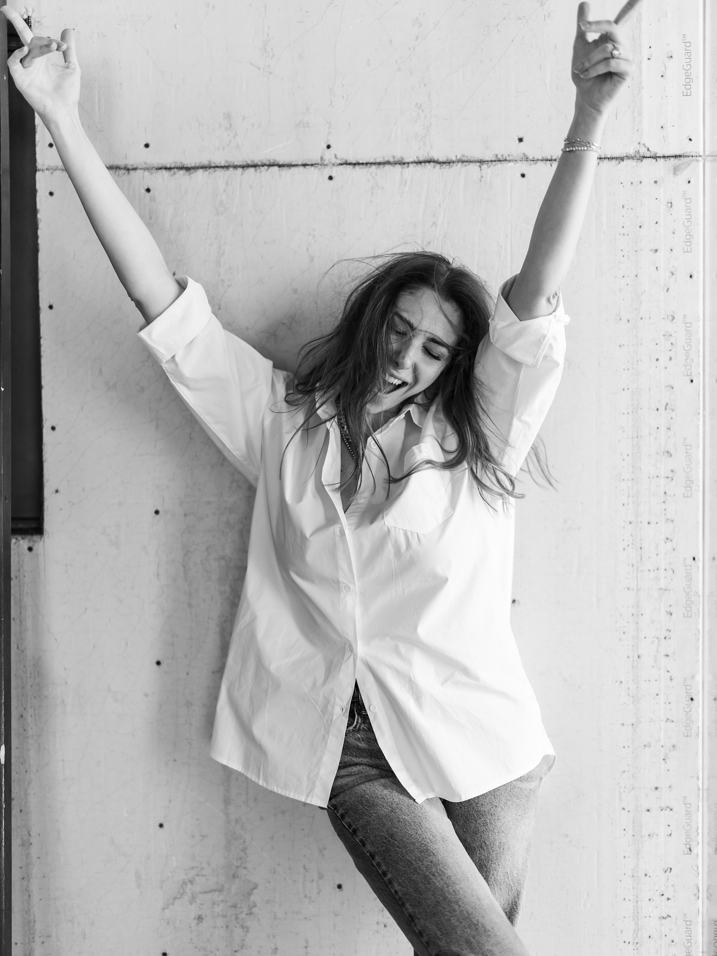 Raw, unfiltered moments w/ @farrasoran 📸 🤍
#daniellarahme #دانييلا_رحمة