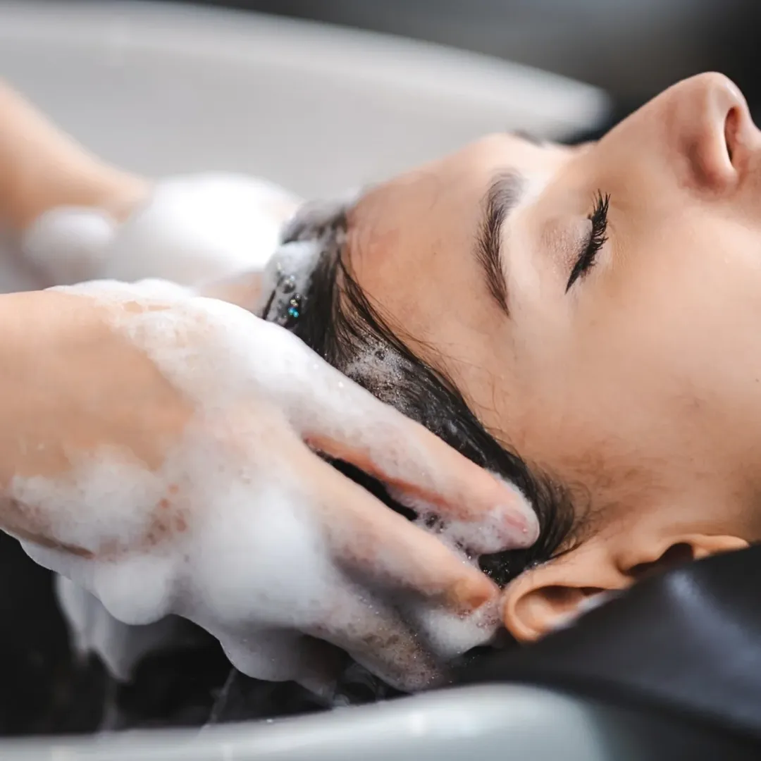 💇♀️ Ти давно мрієш стати перукарем, але не знаєш, з чого почати?
⠀
Маєш смак, відчуття стилю й бажання творити красу? Ми допоможемо зробити перші професійні кроки!
⠀
📚 Курс “Перукар-стиліст” у Навчальному центрі краси Іванни Пиріг - це навчання з нуля, яке перетворює мрію на професію.
За час навчання ти опануєш:
✂️ жіночі, дитячі та чоловічі стрижки
🎨 основи колористики та фарбування
💁♀️ укладки, догляд за волоссям, зачіски
👩🔬 повноцінна практика на моделях
Навчання проходить у реальних умовах з викладачем-практиком, на професійних матеріалах.
⠀
Ми створили курс, який не просто “показує”, а вчить працювати з клієнтом у живому обстановці.
📅 Новий набір стартує вже 4 серпня!
⠀
✅ По завершенні видаємо авторський ДИПЛОМ школи МІЖНАРОДНОГО ЗРАЗКА
✅ Допомагаємо з подальшим працевлаштуванням
✅ Навчаємо впевнено працювати в салоні або запускати власну справу
🌟 Стань перукарем-стилістом, якого хочуть бачити всі! Кількість місць обмежена — не відкладайте свій старт.
📲 Пиши в дірект “ХОЧУ НА КУРС”— і ми надішлемо програму та умови навчання!
#перукарльвів #курсиперукарів #перукарстиліст #навчанняперукарів #іваннапиріг #перукарзнуля #львівбютіосвіта #красаякпрофесія #навчальнийцентріваннипиріг #львів #іваннапиріг