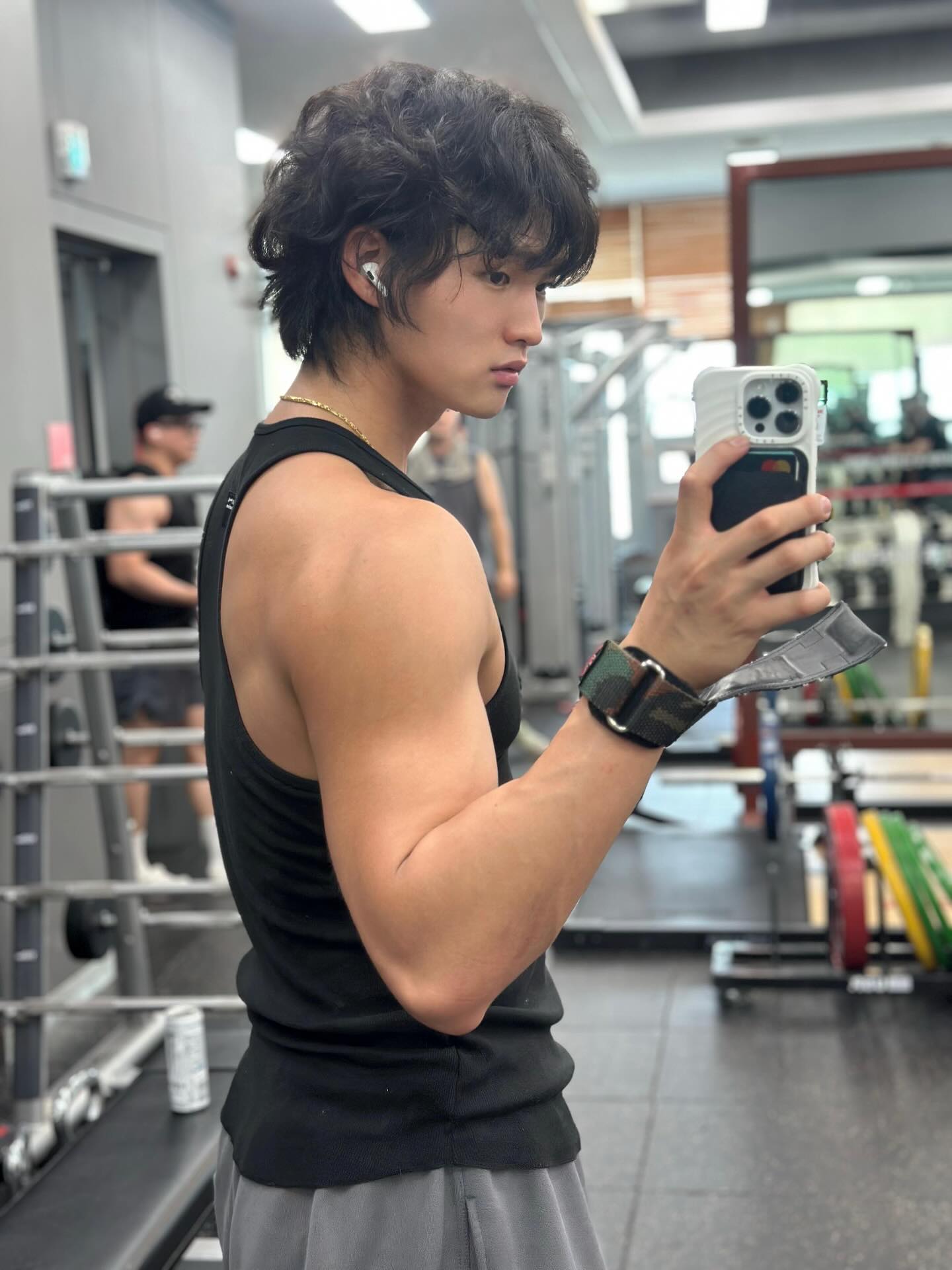 열심히 뛰는중