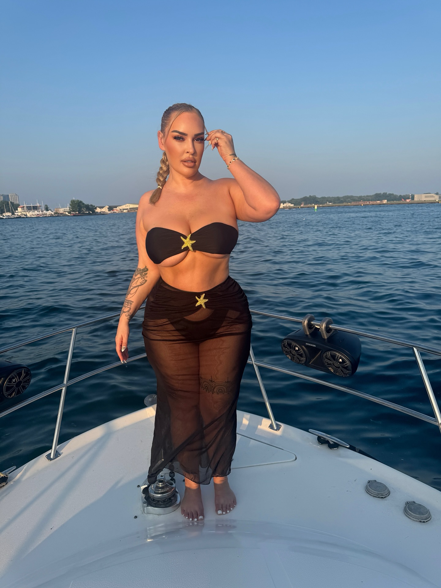 @FashionNovaCurve @FashionNova @NovaSwim This la vida is getting a little too loco for me.
Merida Starfish Hardware 3 Piece Bikini & Skirt Set - Black