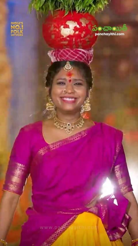 Singer Mounika Bonalu Song 👌👌👌
Follow @panchaayithi ✨
#Panchayathi #Panchayithi #Panchaayithi #FolkSongs #FolkDJSongs #TeluguSongs
Folk Songs, Telugu Folk Songs, Telangana Songs, Folk Dance, Telugu Music, Telugu Songs, Folk Music, Telangana DJ Songs, Telugu DJ Songs, Panchayithi, Panchaayithi, Panchayathi, Panchayithi Folk Songs, Panchayithi Raj