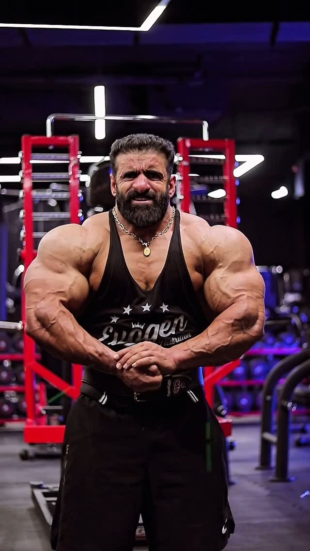 The game of chess does not end with the elimination of the castle and the queen. It is the pawn that eventually becomes the queen. Be patient.
@mrolympiallc 50%🫡
#persianwolfhadichoopan #iran #god 🇮🇷