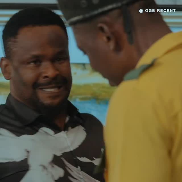 Ogoooo just collect wotowoto
Sometimes is good to mind your own business 😂😂
W/ @zubbymichael
Link on my bio to watch my sister