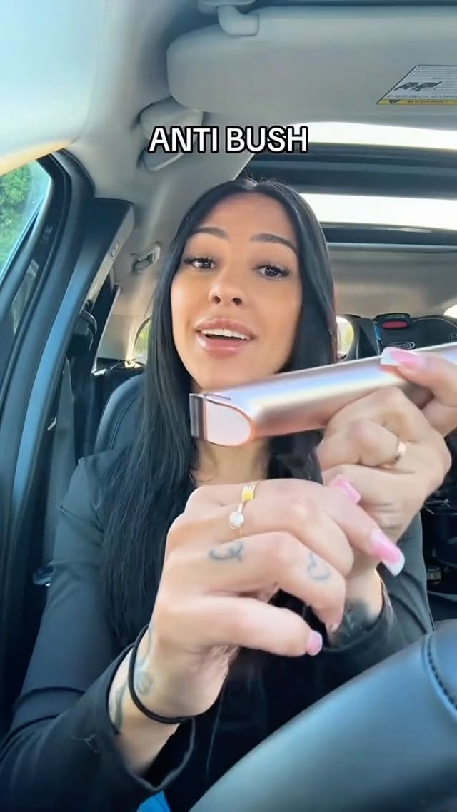 Vella Electric Groomer is the new era razor, that most of the people are using to shave their hair be it underneath, or above. It works perfectly well for everything.
.
#trimmers #trimmer #hairtrimmer #electricrazor