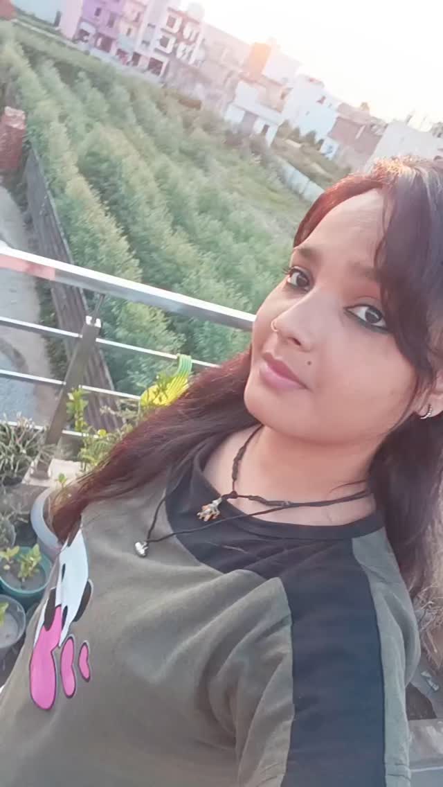 मस्ताना मौसम है रंगीन नजारा 💫💫💫💫🌹🌺🌺💞💞❤️💫💫