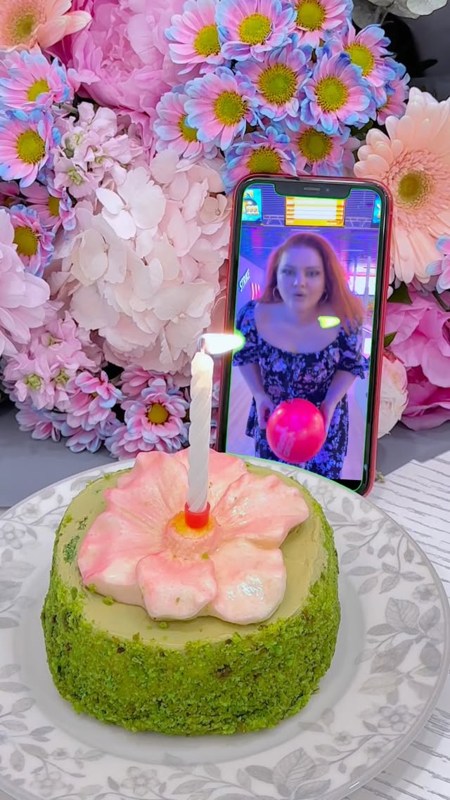 Итоги? А к чёрту итоги…
Мой лучший день ещё впереди!
35, добро пожаловать💜
С днём рождения меня!