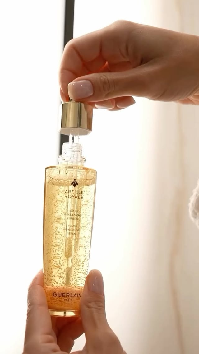 What if I told you the secret to feeling like royalty on a date night starts right here — in your hair & skincare rituals?
Today is a hair wash day, and that means it’s already special. I adore these little self-love moments, because they make me feel delicate, confident and truly alive.
I start with the @guerlain Abeille Royale Scalp & Hair Youth Oil-in Serum — it deeply nourishes, strengthens and adds incredible shine.
Followed by the Revitalizing Shampoo & Repairing Conditioner to restore bounce, volume and that silky texture every girl dreams of.
✨ For my face, the Abeille Royale Cleansing Mousse gently purifies without stripping, while the Double R Eye Serum lifts and smooths my under-eyes.
Then the Honey Treatment Day Cream with Hyaluronic Acid floods my skin with moisture, plumps and gives a healthy glow.
I seal everything with the Youth Watery Oil Serum for ultimate radiance.
💋 And of course, a touch of Kiss Kiss Bee Glow Lip Oil for juicy, irresistible lips.
The final royal touch? A spritz of Aqua Allegoria Rosa Rossa — fresh, romantic, unforgettable.
Girls, this is your secret ritual. Never underestimate the power of pampering yourself — because when you look this good, you feel unstoppable. #beautycare #shampoo #guerlain #guerlainperfume #beautyblogger #fashionblogger