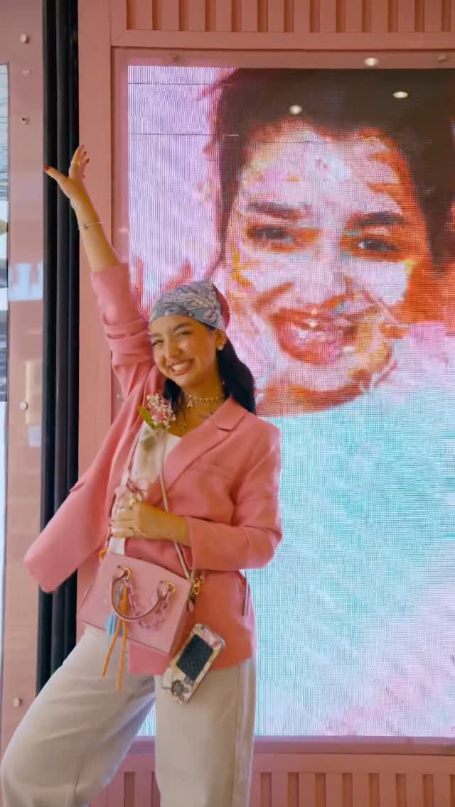 مكان احلام كُل البنات 🌸💕 @ladyy.com.eg 🫶🏻
@socialpeak.ad 👏🏻
@beeslineegypt @capixyhairfertilizer @evelinecosmetics.eg @leap_cosmeceuticals_eg @twistandgoeg @youlicious.eg @drakon.skin.care @bioliq.egypt