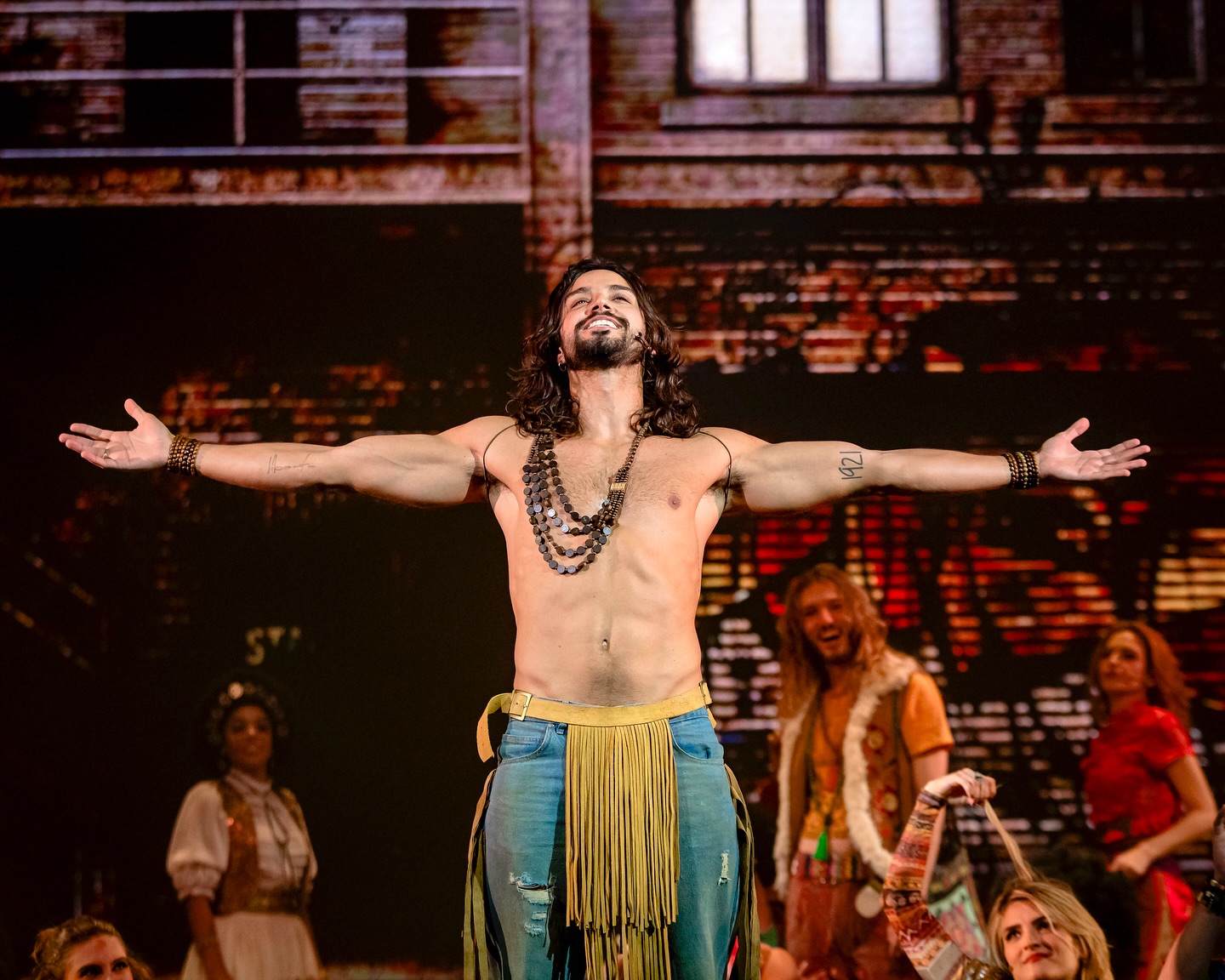 H A I R. - Teatro Riachuelo.
De Quinta a Domingo.
☀️💛