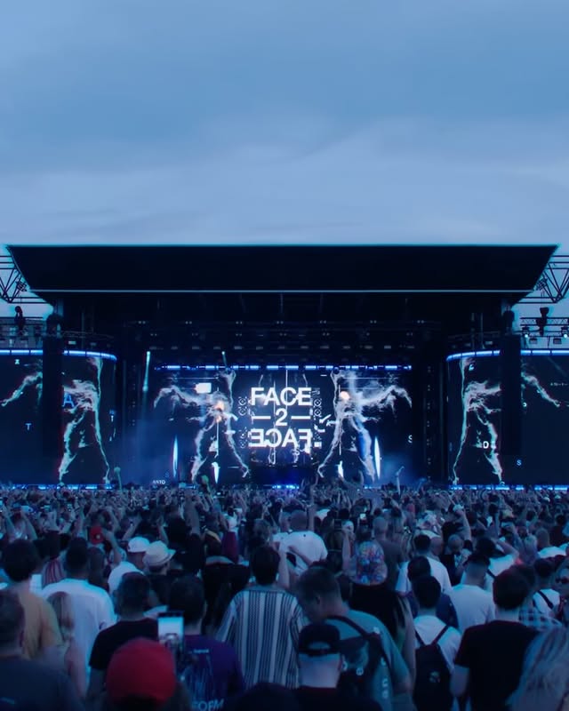 @arminvanbuuren F2F @hilo_ofc 👊
Such a crazy set, the energy was truly amazing, I feel like we could’ve gone way longer🔥Where should we bring this F2F next?👇You can relive the full set now on the @asotlive YouTube 🔥