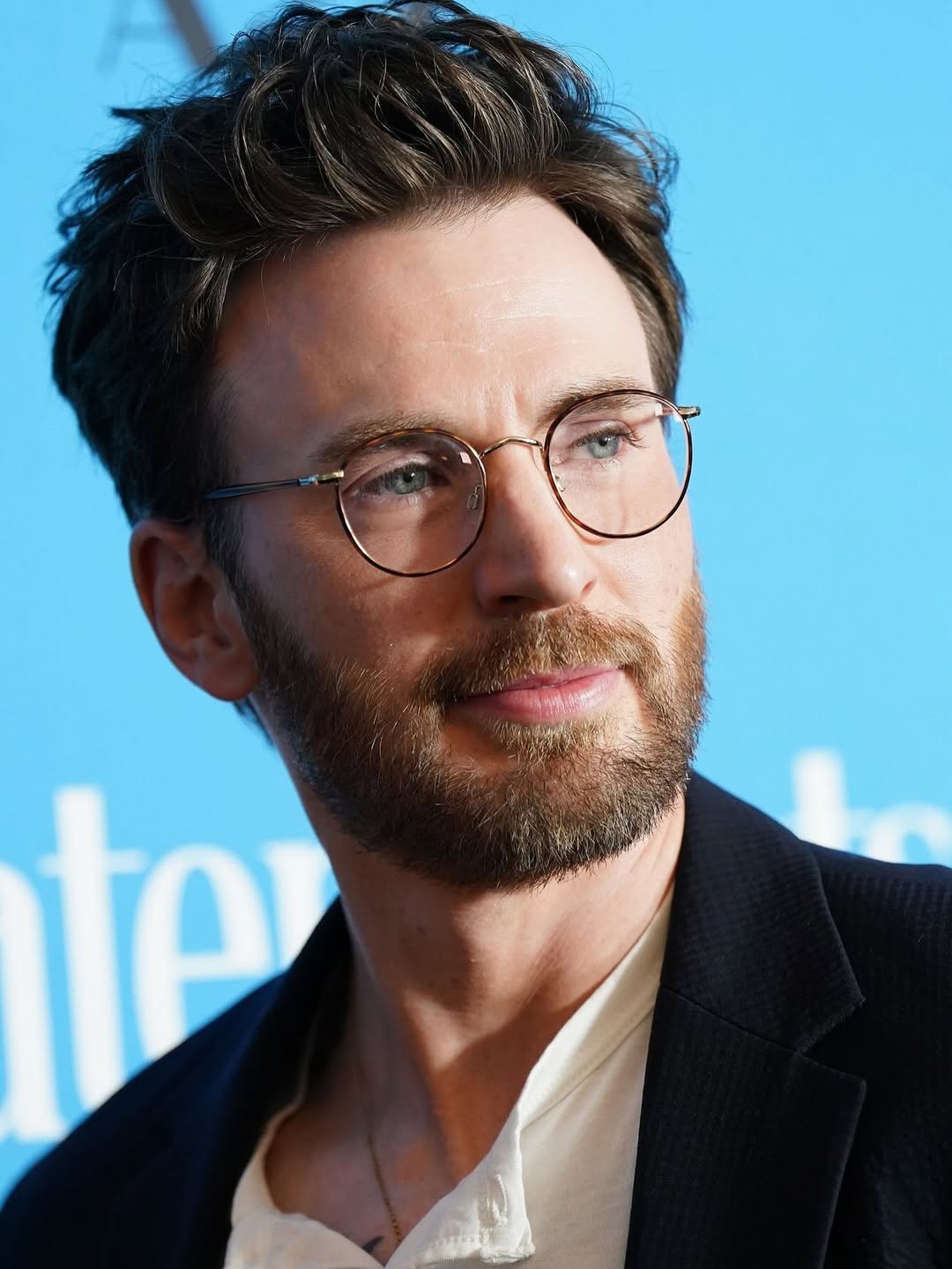 Materialists Premiere
.
.
.
.
.
.
.
.
.
.
.
.
.
#chrisevans #redone #steverogers #avengersendgame #captainamerica #scotteastwood #marvel #chrishemsworth #chrispratt #elizabetholsen #scarlettjohansson #paulrudd #chrispine #jakegyllenhaal #tomholland #michaelbjordan #sebastianstan #robertdowneyjr #muscle #fitnessmotivation #jamiedornan #dakotajohnson #amberheard #henrycavill #ryangosling #stephenamell #robertdowneyjr #tomhiddleston #kitconnor
