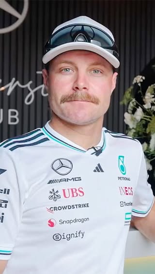 From racing simulator showdowns to relaxing spa sessions — this is the Silverstone Club tour, @valtteribottas style.
Powered by @signifycompany lights, expect laughs and a few surprises.
Learn more about our partnership by clicking the link in our bio 🔗
#DrivenbyResponsibleInnovation #SilverstoneGP