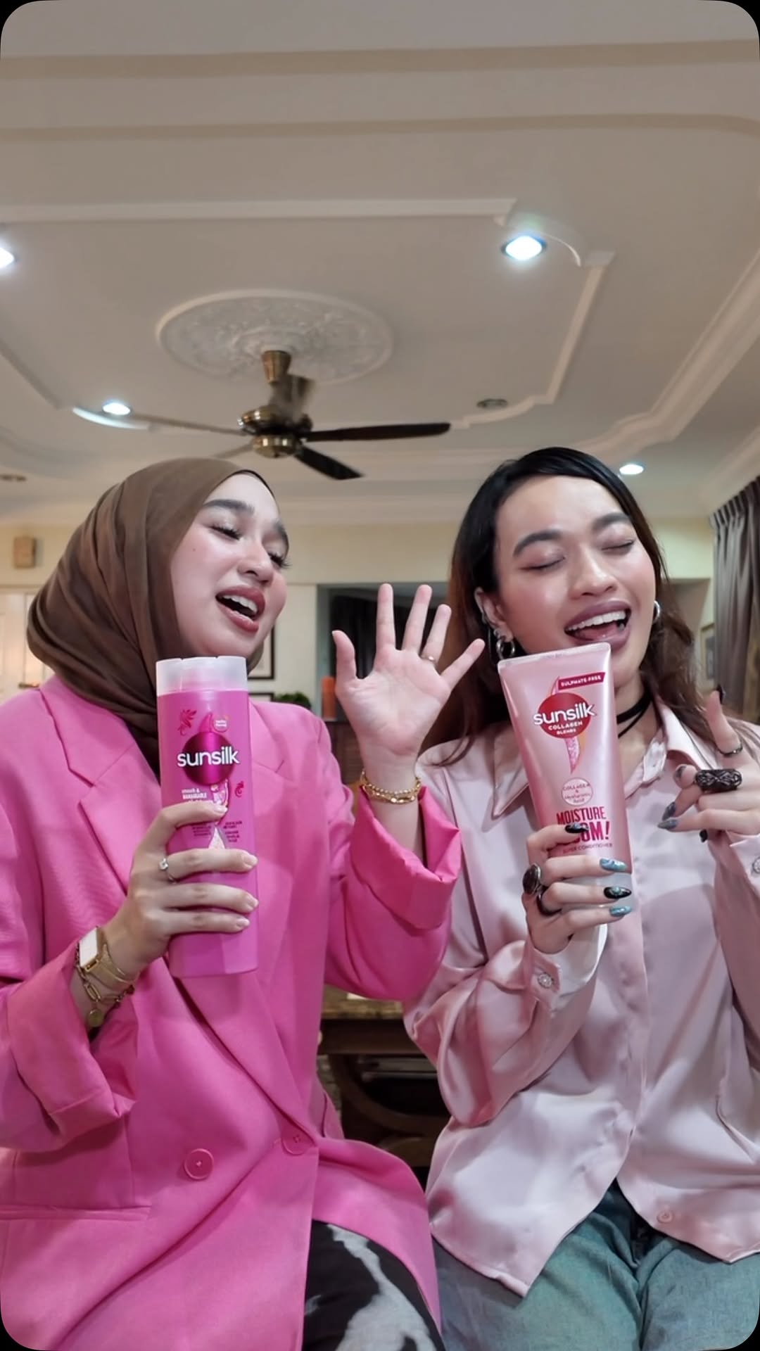 Rambut on point, mood pun naik bila dengar Berdua Lebih Boom!
@sunsilkmy @guardianmy #SunsilkMY #BerdualebihBOOM #SunsilkCondiBoom