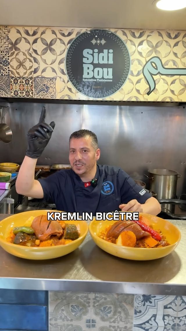 ON AIME LE CALAMAR 🦑
.
🍛 Sidibou KB
🇹🇳 Cuisine Tunisienne traditionnelle
🏜️ Un voyage en Tunisie
👉 Ouvert 7j/7
📍16 rue Général Leclerc, 94270 Le Kremlin Bicêtre
.
#restohalal #halalparis #halal #tunisia #tunisie