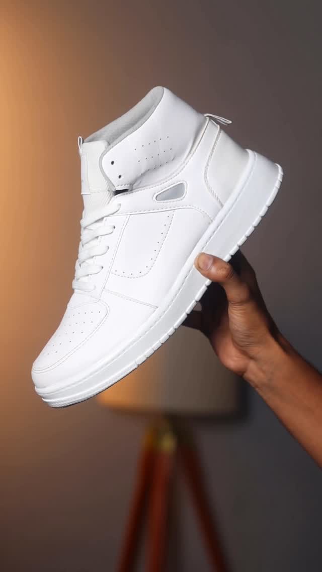 #flipkartfinds Daily Wear Sneakers 👟
.
Comment “ Shop “ For Links 🔗
.
#mensfashion #fashionstyle #fashiontips #sneakers #footwear #shoes #sportsshoes