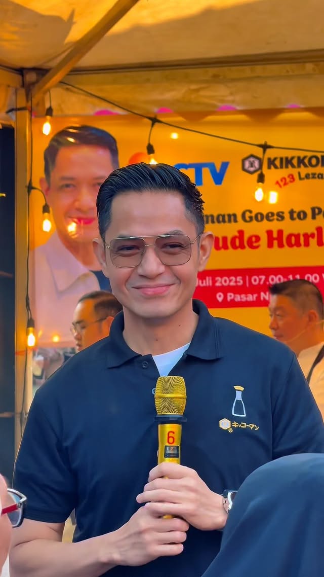 Alhamdulillah, berkunjung ke Pasar Ngasem Jogjakarta, menemui para pedagang UMKM dan pengunjung disana, sekaligus mencoba kuliner khas Jogjakarta, merupakan pengalaman yang sangat berkesan dan menyenangkan.
Melihat sambutan dan antusias yang sangat luar biasa dari semuanya membuat kami sangat bersyukur.
Terimakasih @kikkoman.id yang selalu mensupport pedagang UMKM untuk terus maju dan berkembang, semoga kehadiran @kikkoman.id selalu membawa dampak positif untuk banyak pihak. Aamiin Ya Rabb.
Next kita kunjungan ke Pasar di kota mana lagi yah?
Tulis di kolom komentar yah 🙏