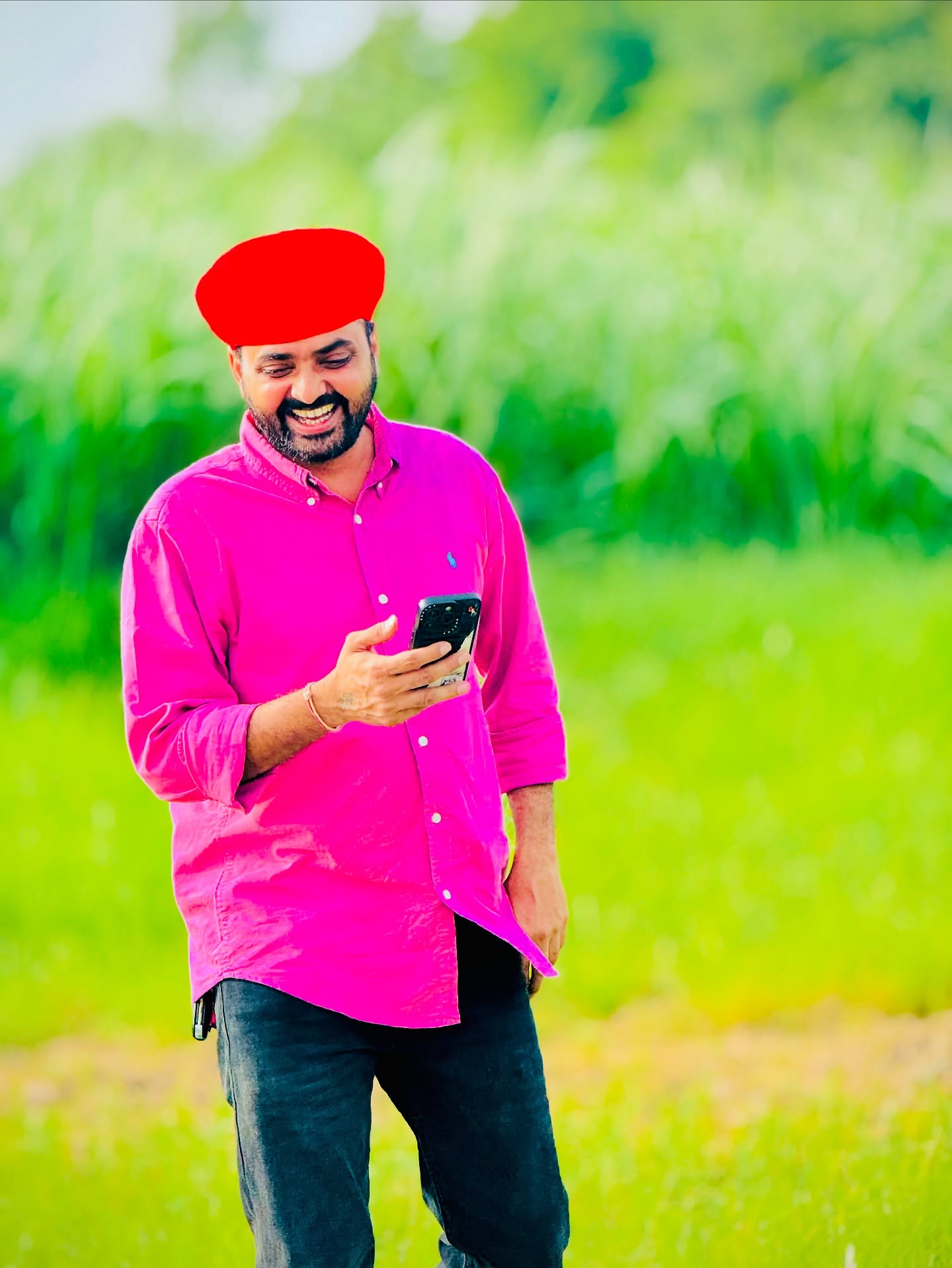 યાદ રહે મિત્રો કે,
બુદ્ધિ અને સમજના પરિમાણ છે અલગ,
વાણીને સાંભળો અને મોઘમને ઓળખો.
ઈશ્વર અને તમારી નિકટતા વધી જશે,
આલમના બદલે જો તમે આતમને ઓળખો.
.
.
#bholujalampura #bholujalampuraofficial #englishregdirockstar #trending #ɴᴇᴡᴘᴏsᴛ #virals #photos #cheharjogi