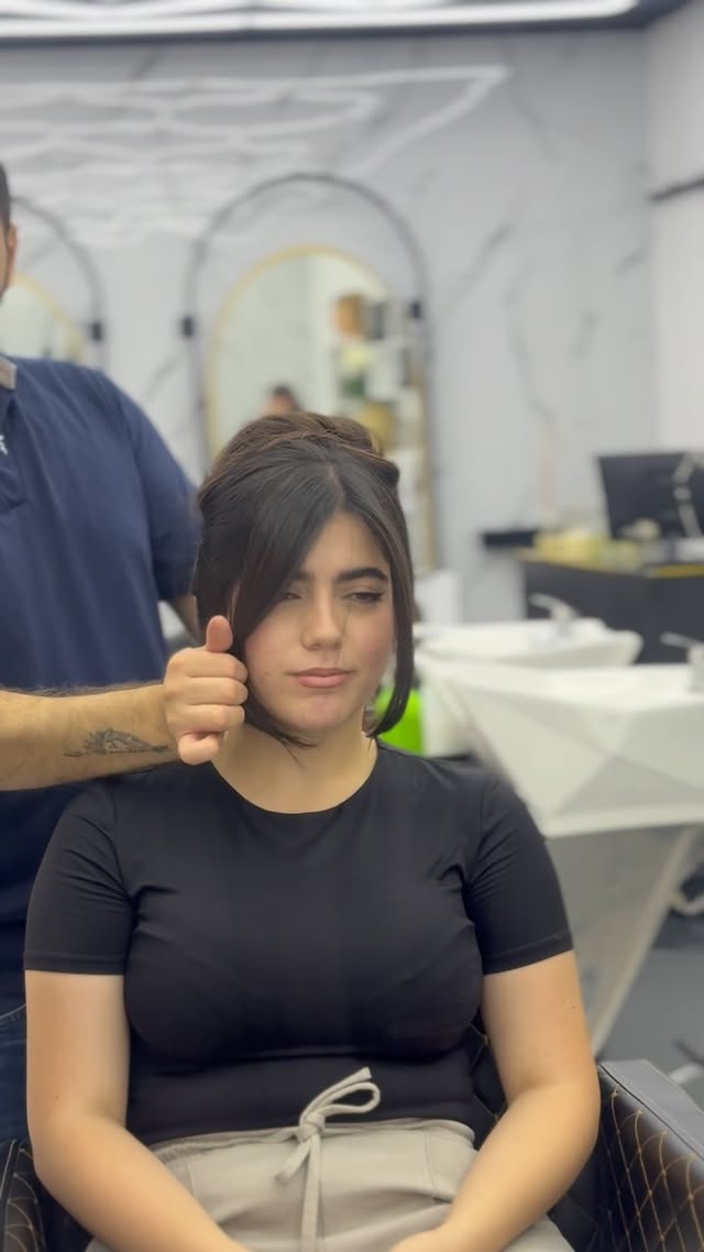 @bahij_beauty_world _ vienna #austria🇦🇹 #hairstyles #haircolor #haircut #styleartists #hairfashion #tagsforlikesa #perfectcurls #hairideasforgirls #extensions #ext #extensionspecialist #wien🇦🇹 #curls😍😍😍😍😍 #schwarzkopf #olaplex #L’Oreal#