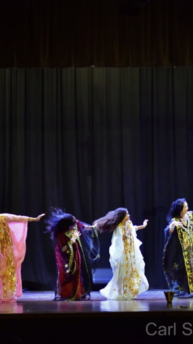 @shahrazad_dance_company Khaligi choreographed and directed by @wardashahrazad in Los Angeles at @csqbellydance legendary fun ✨ Now casting for new dancers in Phoenix Arizona august 14 at 8 pm in Arizona Sun Dance Studio Scottsdale costumes @magdisheko @magdi_sheko_bazaar_ #shahrazaddancecompany #wardashahrazad #bellydancequeens #bellydance #orientaldance #bellydancesuperstars