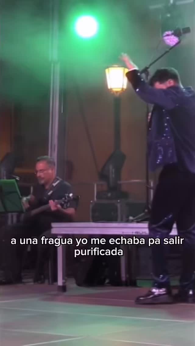 Copla en estado puro✨
.
.
.
#copla #carceldeoro #isabelpantoja #conchapiquer #rociojurado #concierto #directo #musicaendirecto #musicaenvivo #malaga #rincondelavictoria