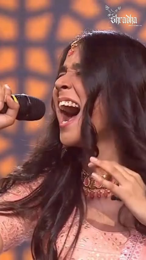 Ram Chahe Leela" wasn’t just a song—it was an emotion, a story, a piece of my soul.
🎶✨ This reel takes you behind the scenes of what went into creating this magical moment on #Saregamapa.
.
.
.
#saregamapawinner #shradhamishra #talkshow #behindthescenes #ramchaheleela #zeetv