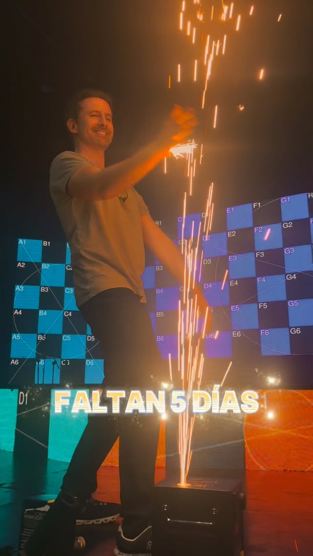 🎩✨ ¡Faltan SOLO 5 DÍAS!
El conteo final ha comenzado… ⏳🔥
Caballeros el Show está por tomar el escenario y tú no te lo puedes perder 😍
Risas, música, momentos inolvidables y un elenco que lo dejará TODO en escena 💃🏽🎶
Con una dirección de lujo a cargo de @marcozunino_of 🤩🎩
🎫 Entradas a la venta en Ticketmaster
📍Pre-estreno: 23 de julio
