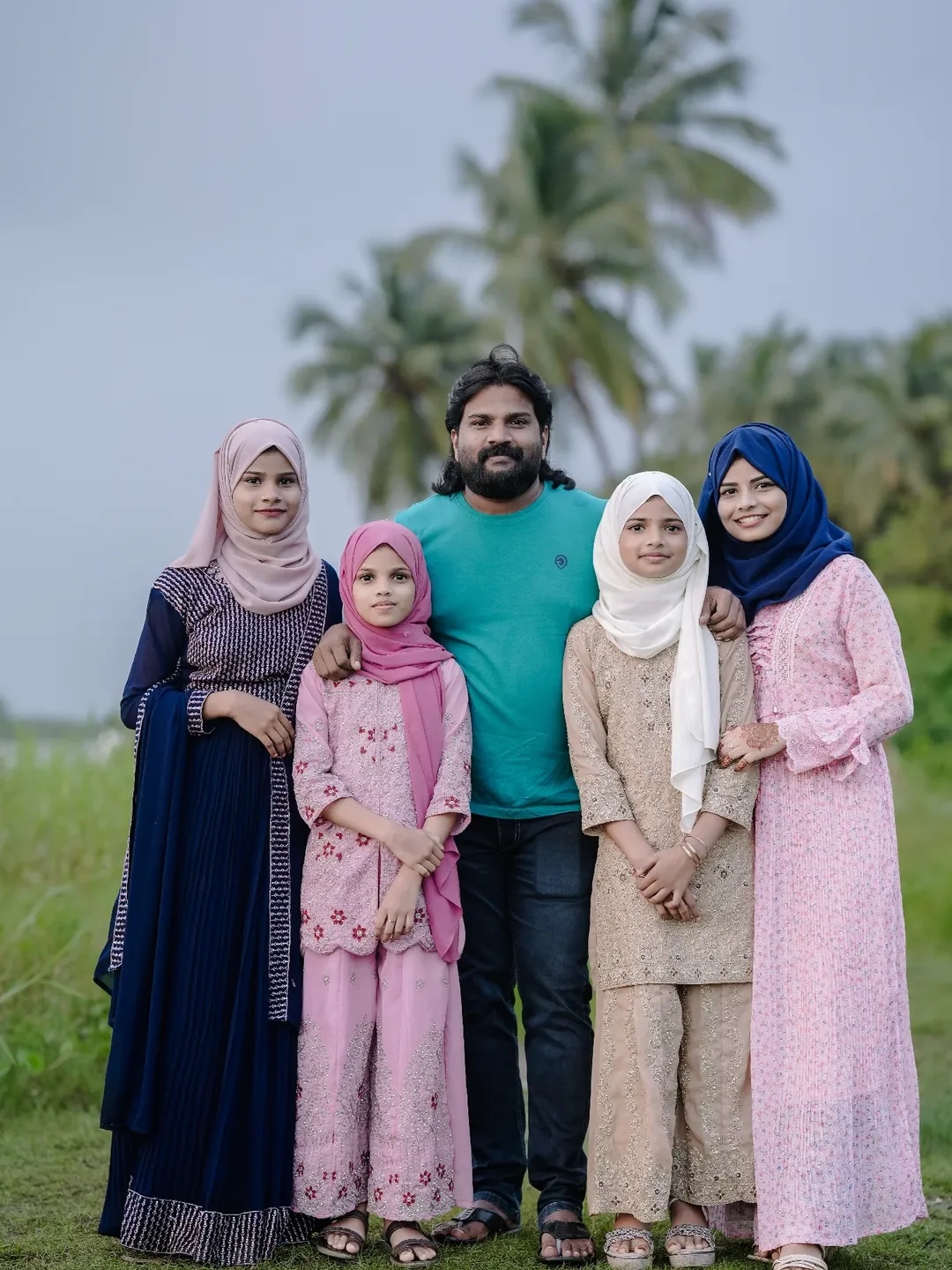 ഉപ്പയും ഞാനും അനിയത്തിമാരും ❤️🥰