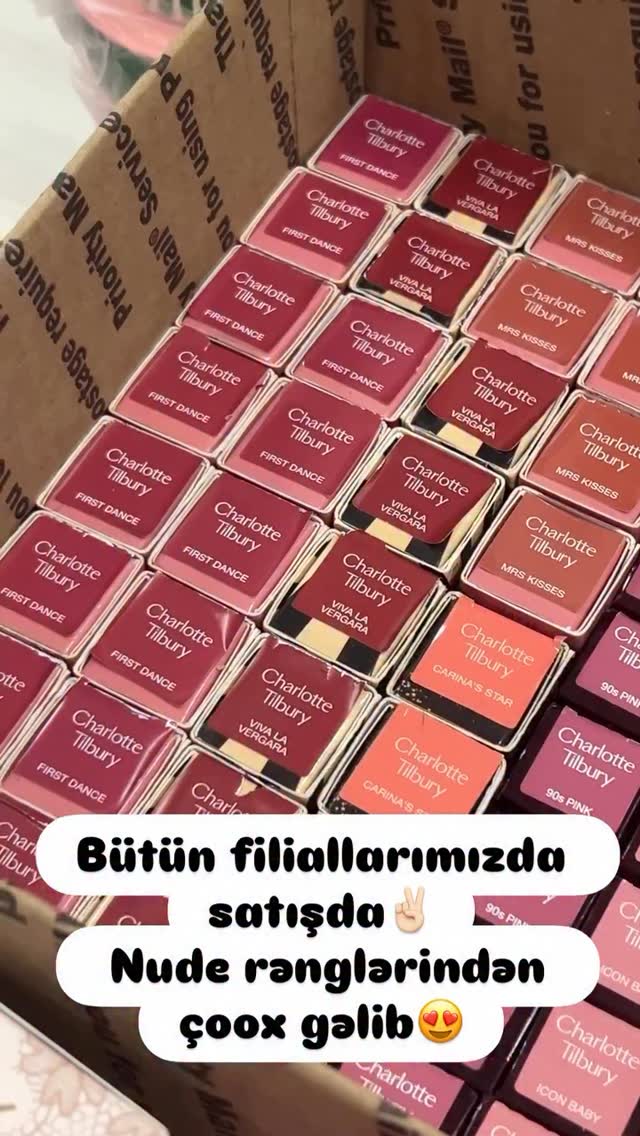 Charlotte Tilbury sevənlər, bu xəbər sizi sevindirəcək 💄
Əfsanəvi Pillow Talk dodaq boyası və digər sevilən rənglər artıq Arzum Beauty-də!
Yumşaq tekstura, zərif ton və hər kəsin dərisinə yaraşan effekt.
Bu dəfə qaçırma deyirik 💋