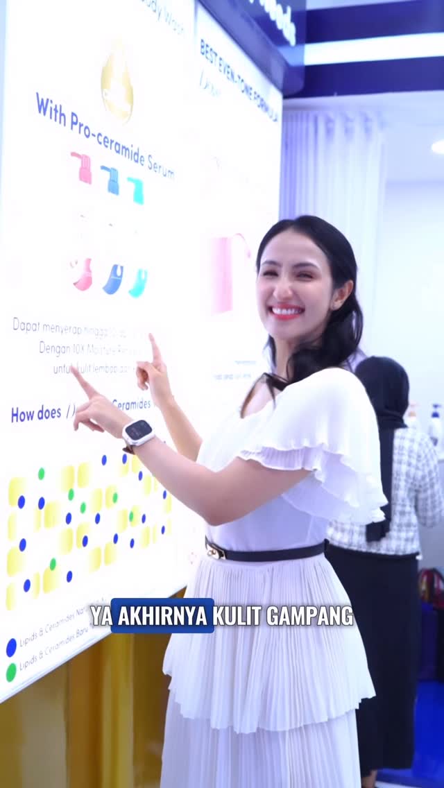 Gapernah kebayang kalo tembok kita rusak? akibatnya maling masuk 😭 ini sama aja kaya kalian kalau garawat kulit yang udah dijaga, nah mau tau gimana tips menjaga kulit kita? yuk tonton di video talkshow aku bareng dove yaaa!
#DoveBodyWash
#YourBodyDeservesMore