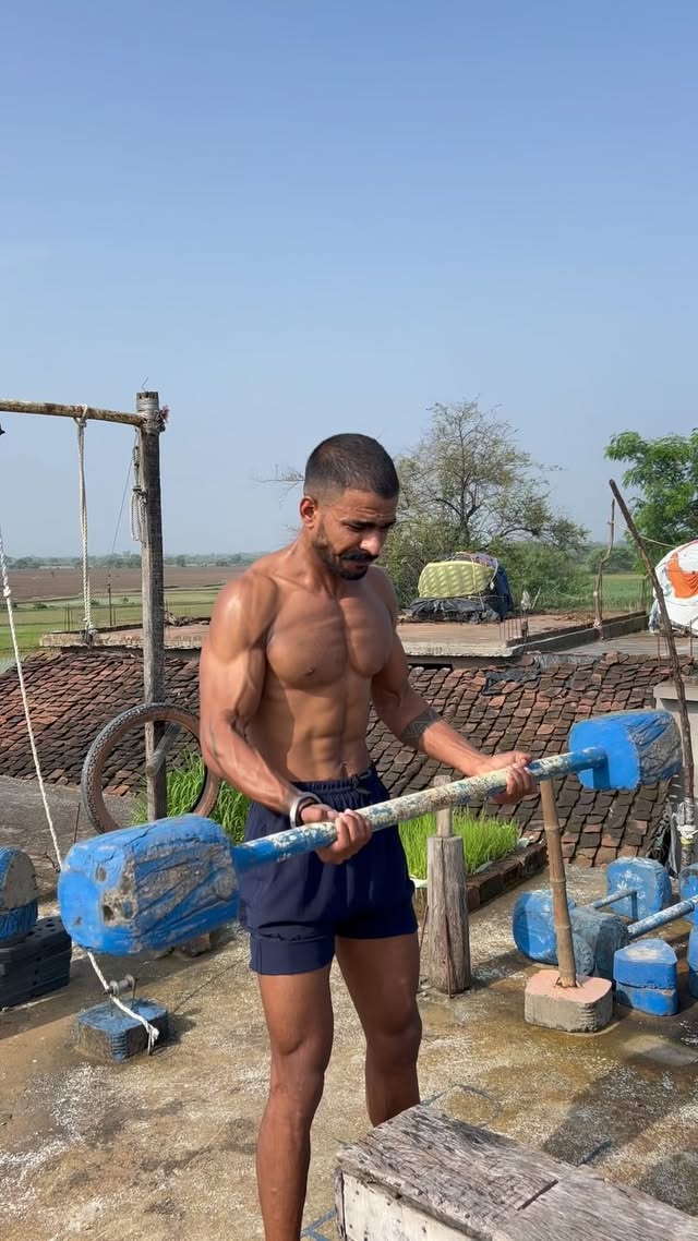 Dabba khane Se body kabhi Nah bante bhaiyon 🎯💯
..
..
..
..
..
#fitness #fitnessmotivation #motivation #explore #reels #instagram #viral #instagood #trendingreels