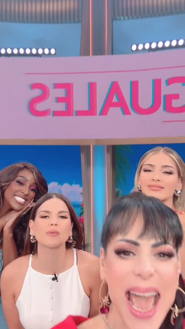 Feliz en @desiguales.tv Gracias por la invitación y por el cariño de @milynette @karinabandatv @amaralanegraaln ♥️♥️♥️♥️ y de su productor @carlosmesber 👑