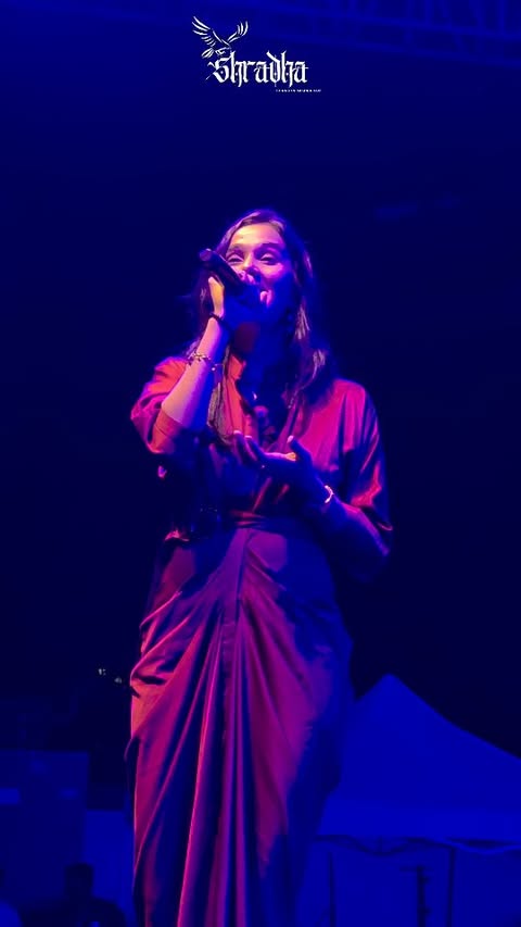 Sun Saathiya.
.
.
.
#livesinging #concert #realityshowwinner #bollywood #shradhamishra #shradhamishralive #shradhalive