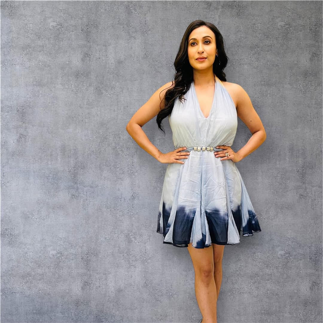 I am in love with this outfit from @majeparis
Hair & makeup @makeupartist_sujoynabo