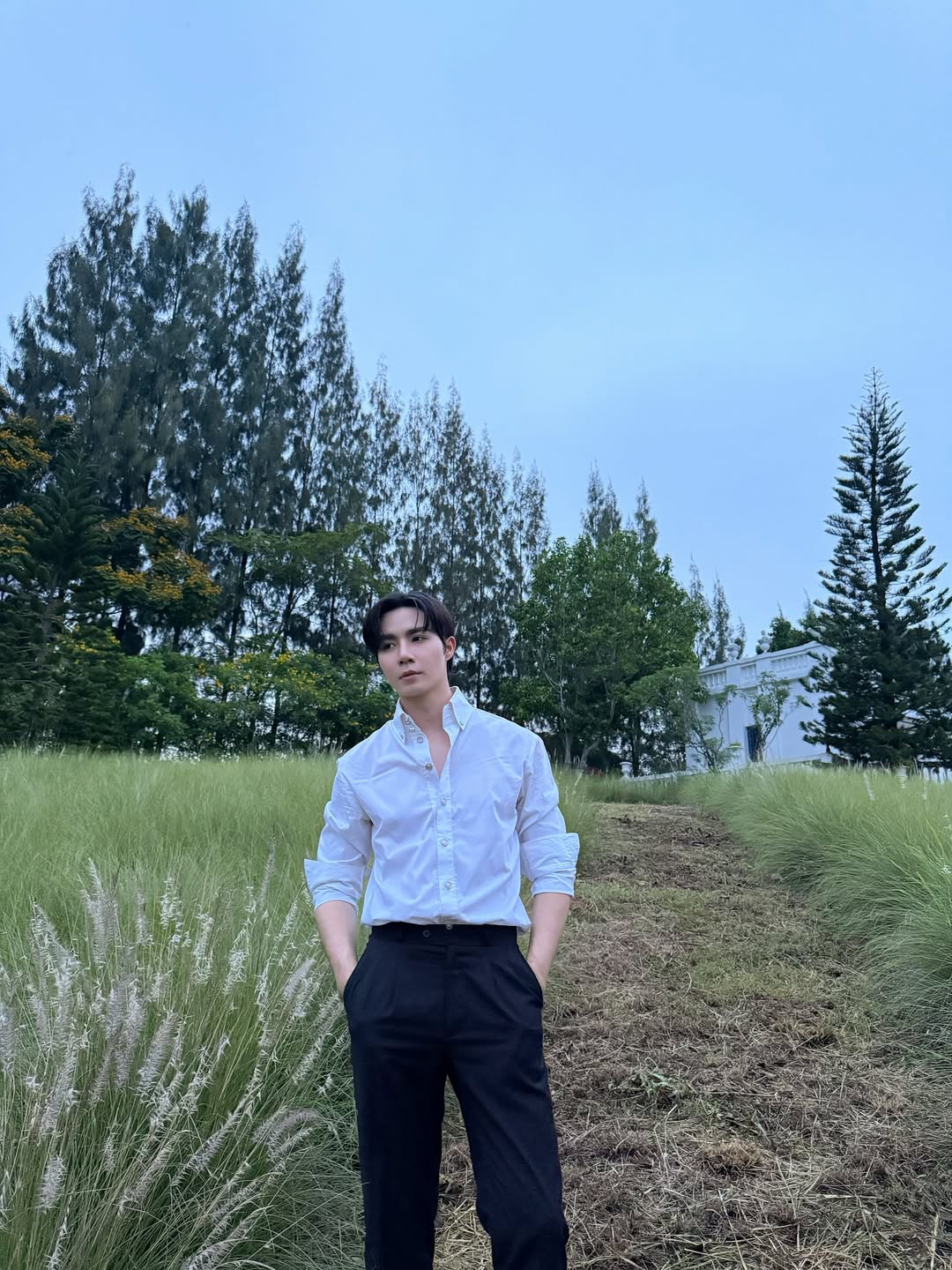 White Shirt. Clean look. Sharp man 😄