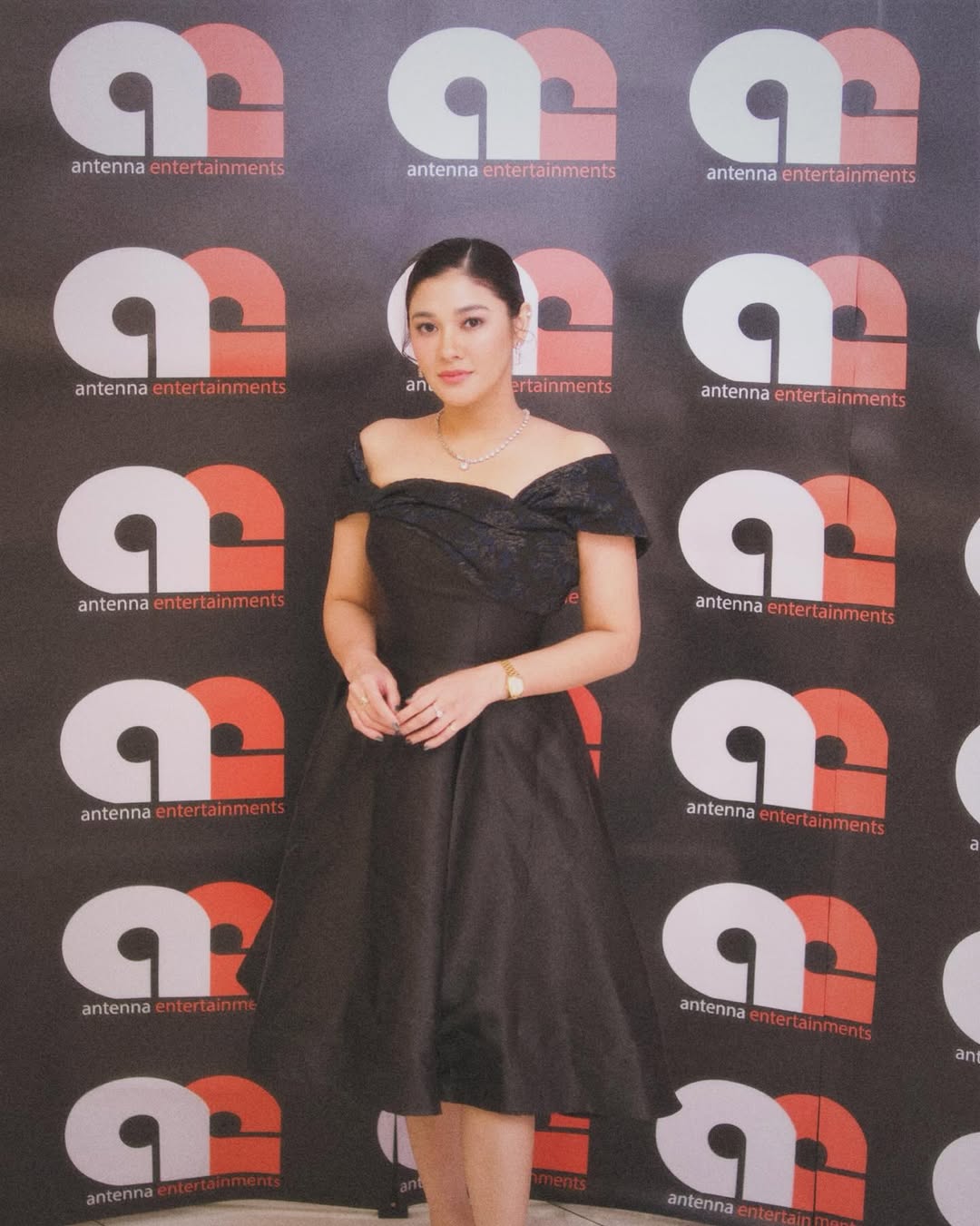 Still feeling the warmth from Tabayyun’s premiere in Malaysia! 🇲🇾
Thank you for the lovely greetings and heartfelt hospitality from the amazing team @beehavepictures @antennaentertainments
Truly touched by the love 🥹💗✨
Malaysia, don’t miss our movie Tabayyun,
now showing in cinemas ♥️