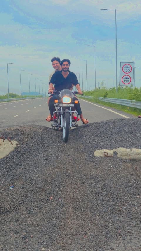 मेरे बारे में 🫰🫰 #trendingreels #varanasi