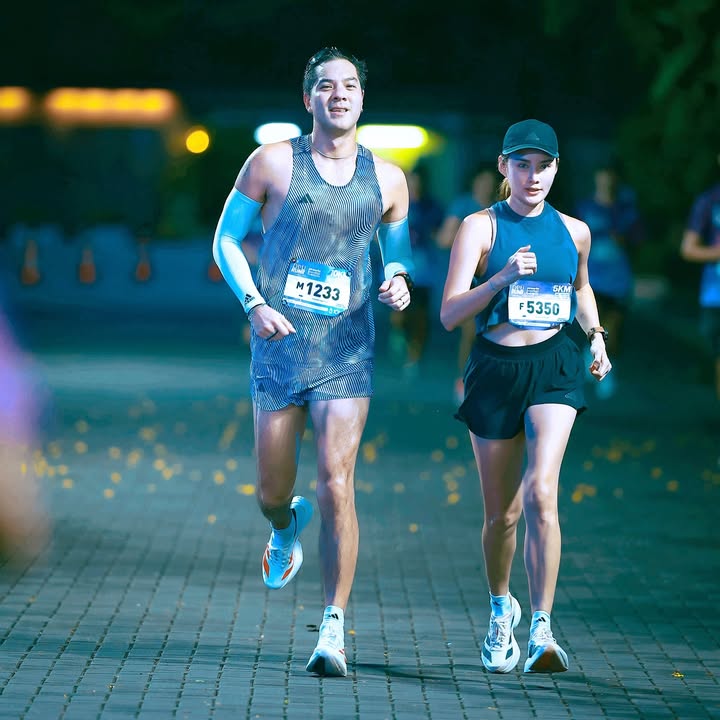 DPU Run วิ่งกับหมอชะลอวัย...สามีไม่ชะลอเลยคะ #dpurun2025 💜 เราวิ่ง 5k สามีวิ่ง 10k วนมาเจอหน้าเส้นชัยพอดี #meetmeatthefinishline🏁