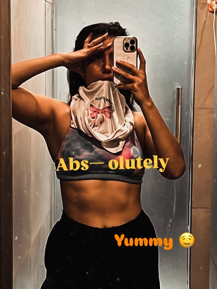 4 hashtag is funny 🤣 July abs!!
#fitmom #fitnessmotivation #topfitnessinfluencer #funny #ullubanaya