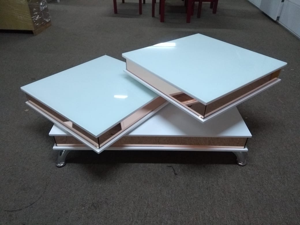 Una mesa que se roba todas las miradas
Diseño funcional + toque moderno = el centro perfecto para tu sala.
💬 Escríbenos para tener la tuya y darle ese toque único a tu hogar.
#GaleríaStephany #MueblesMedellín #MesasDeCentro #DiseñoModerno #MueblesPersonalizados
