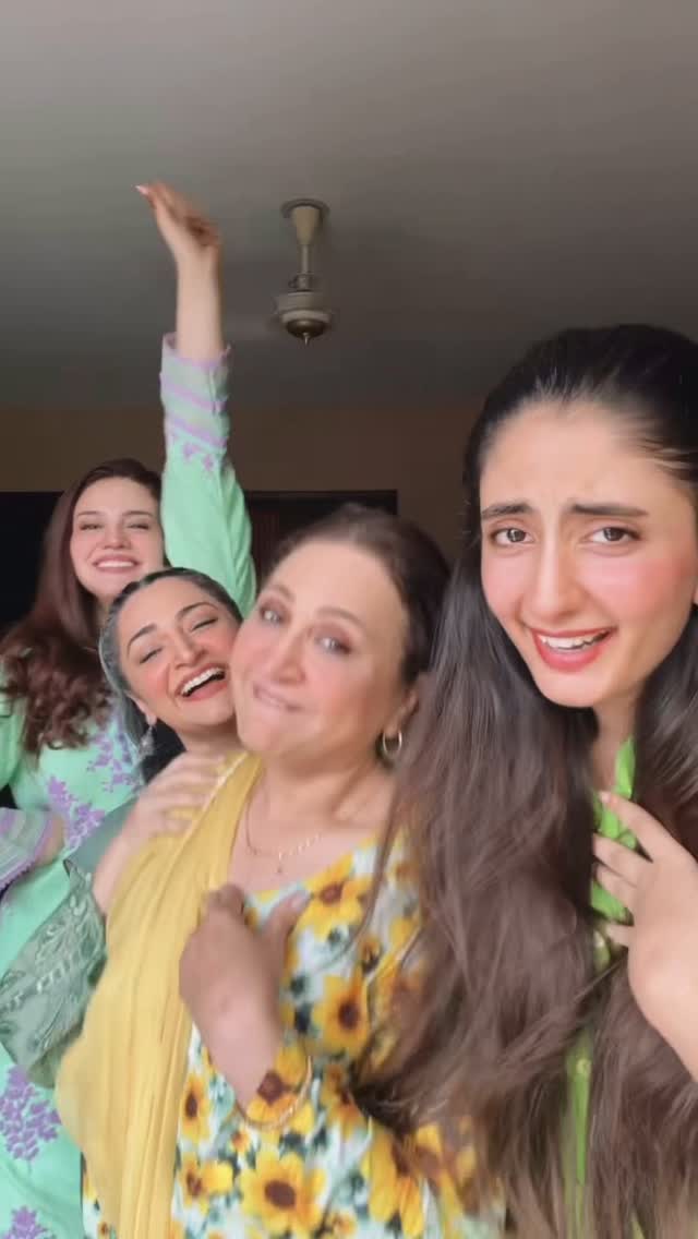 Shukria for your love on our trailers. 📺💃🏻😍🙏🏻
Now let’s get ready for our First Episode on Tuesday. 22nd July. 8 pm. Only on @humtvpakistanofficial #EkJhootiKahani