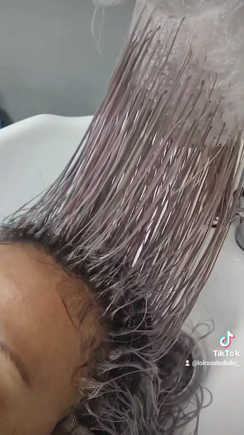 Olha como ficou maravilhoso esse cabelo 😍..
Vem para o Studio KR...
Whatsapp...96269-2811.... RODRIGO