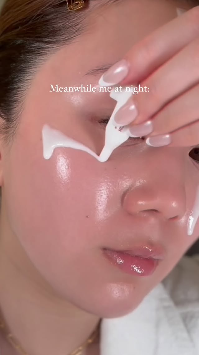 How do I use SOS skin emergency system?
- Intensive rescue: apply one full ampoule at night—3–4 times a week for a “reset.” 
- Daily regimen: split one ampoule in half, morning and evening, after your serum and before moisturizer .
- After opening, store the ampoule with the cap inverted to maintain freshness
#kopher #sossystem #koreanskincare #glasskin #acne breakout #skincare101 #texturedskin #asianbeauty #koreanskincare