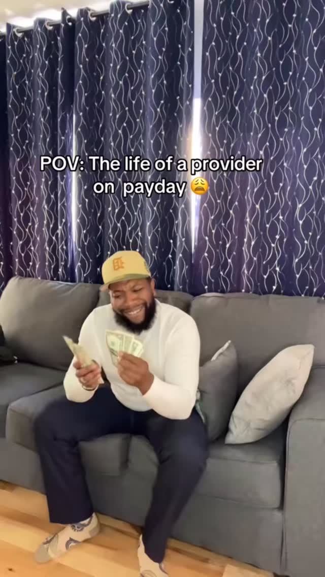 There’s happiest in every struggle 👨👩👧👦 #provider #HeadOfHousehold #ManOfTheHouse #Payday #bills #family #nomoney #broke #waynezworld #officialsessmusic #reels