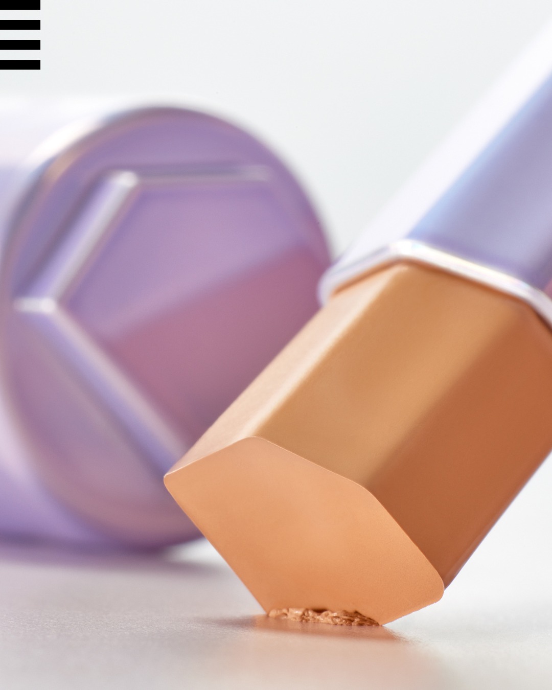 Shape Tape lovers, esto es para vosotras💜 ¿Sabías que el icónico corrector de @tartecosmetics ya está disponible en formato stick?
Estamos enamoradas de su fórmula 50% skincare: un auténtico game changer para hidratar, cubrir y difuminar tu piel.
Solo en Sephora.
#SephoraSpain #Tarte #ShapeTape #Makeup