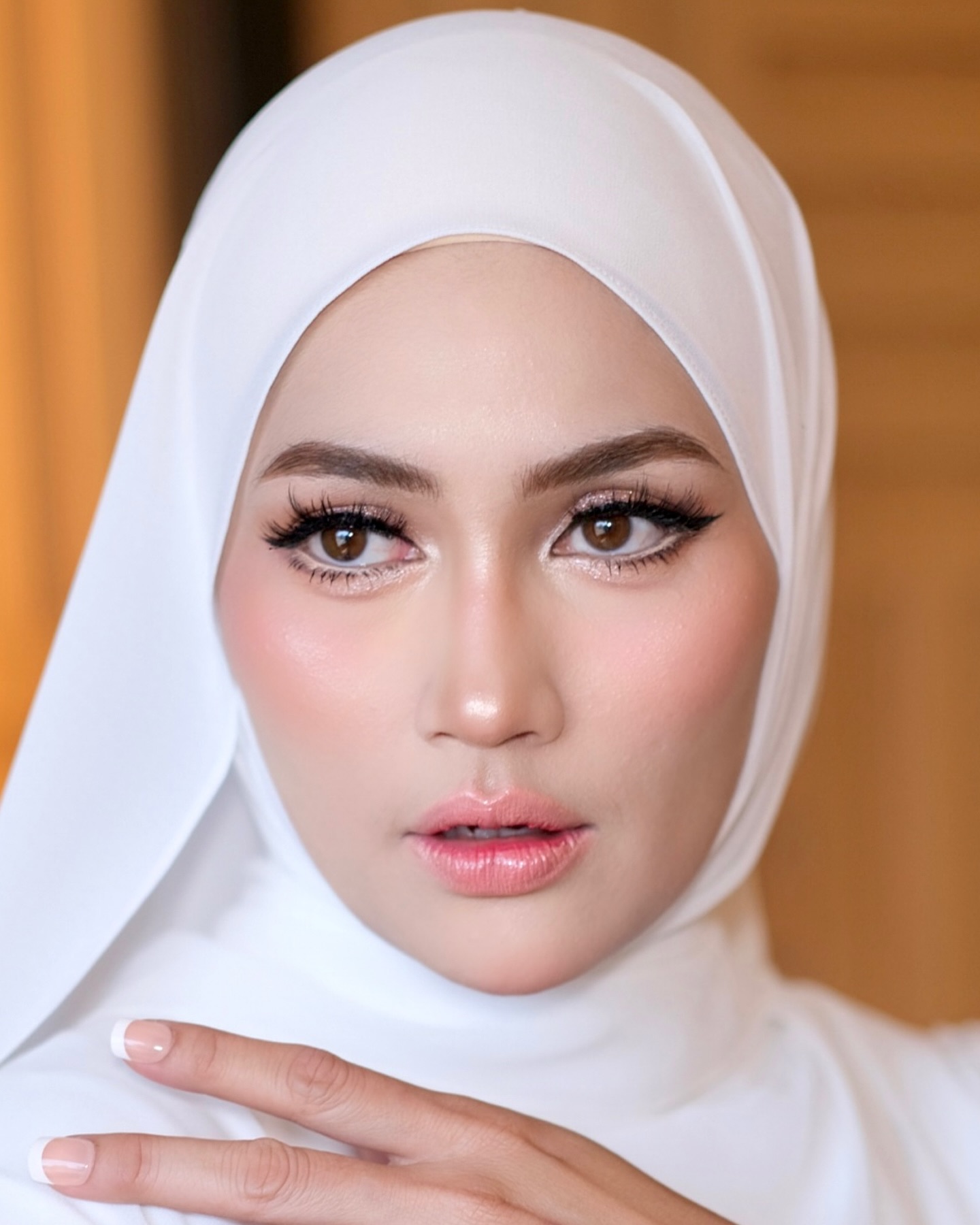 @fashasandha | event @inayahbeautytrading ✨
.
Walaupon semua gmbr xdpt yg pandang camera, bolehla kn kte upload yg ni hihi.. tq sis for having me. Kalini kte buat lain la de selalu hihik
Lipmatte @nadianordinhq code Clara
Hijabstylist @ochobridalstyling
@makeupbynadianordin
.
Alhamdulillah❤️
For makeup service/ class pls whatsapp 017-2342299 Nadia💋
#makeupbynadianordin #muamalaysia #muakl #muamalaysia