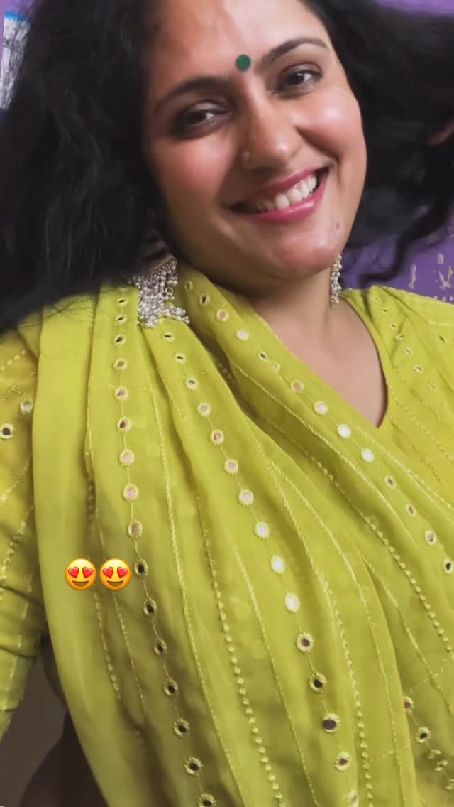 Trending
#Draupadibhatt #bhojpuri #viralsong #instagram